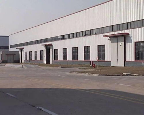 工廠一直沒幫員工交社保,每月只補貼幾百塊錢,現在補貼發不出來,員工造反了,這筆賬怎么算